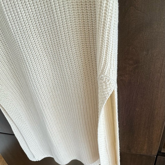 OLIVACEOUS Sweater Tunic - Picture 4 of 5